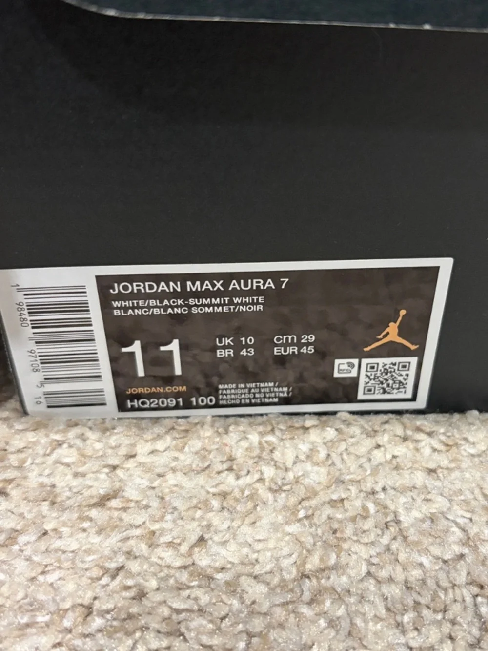 Jordan sleek low